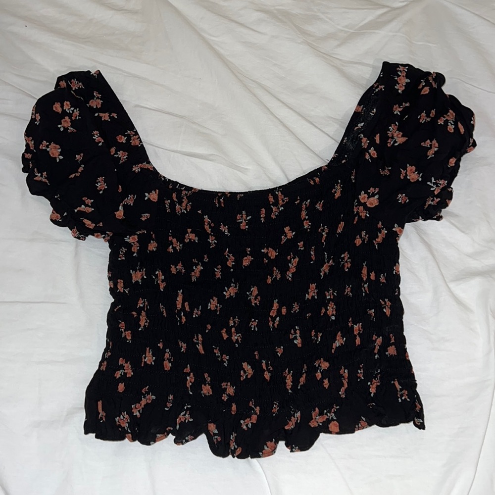 TILLYS FLORAL CROP TOP